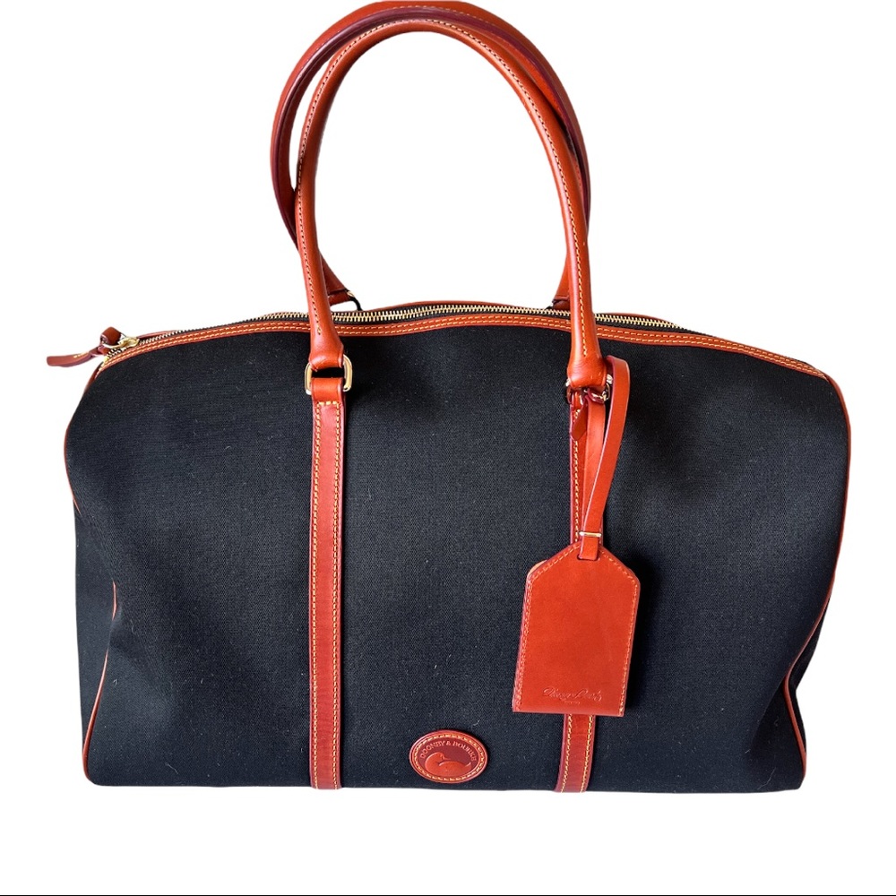 Dooney & Bourke Getaway Cabriolet Weekender (Black)